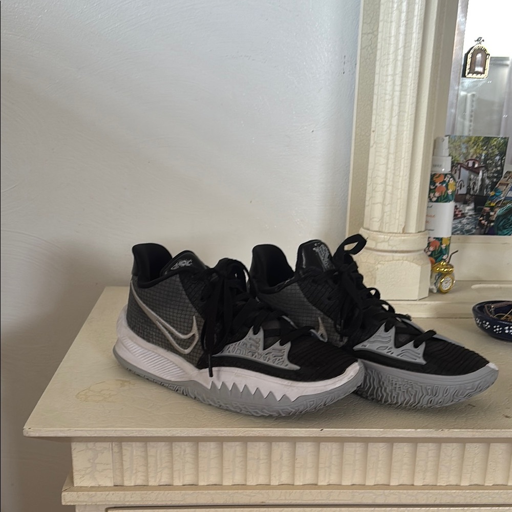 Nike Kyrie Low 4 TB Black White Grey Men's Basketball